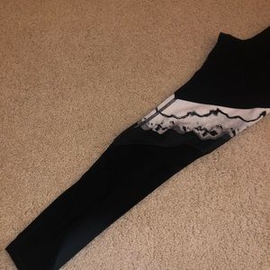 Alo Legging with mesh Size M